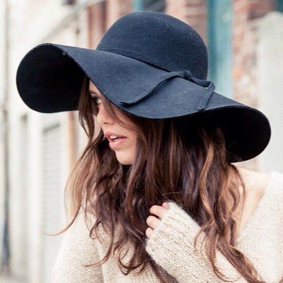 Brandy Melville Accessories - Brandy Melville Alessia Black Wool Floppy Sunhat
